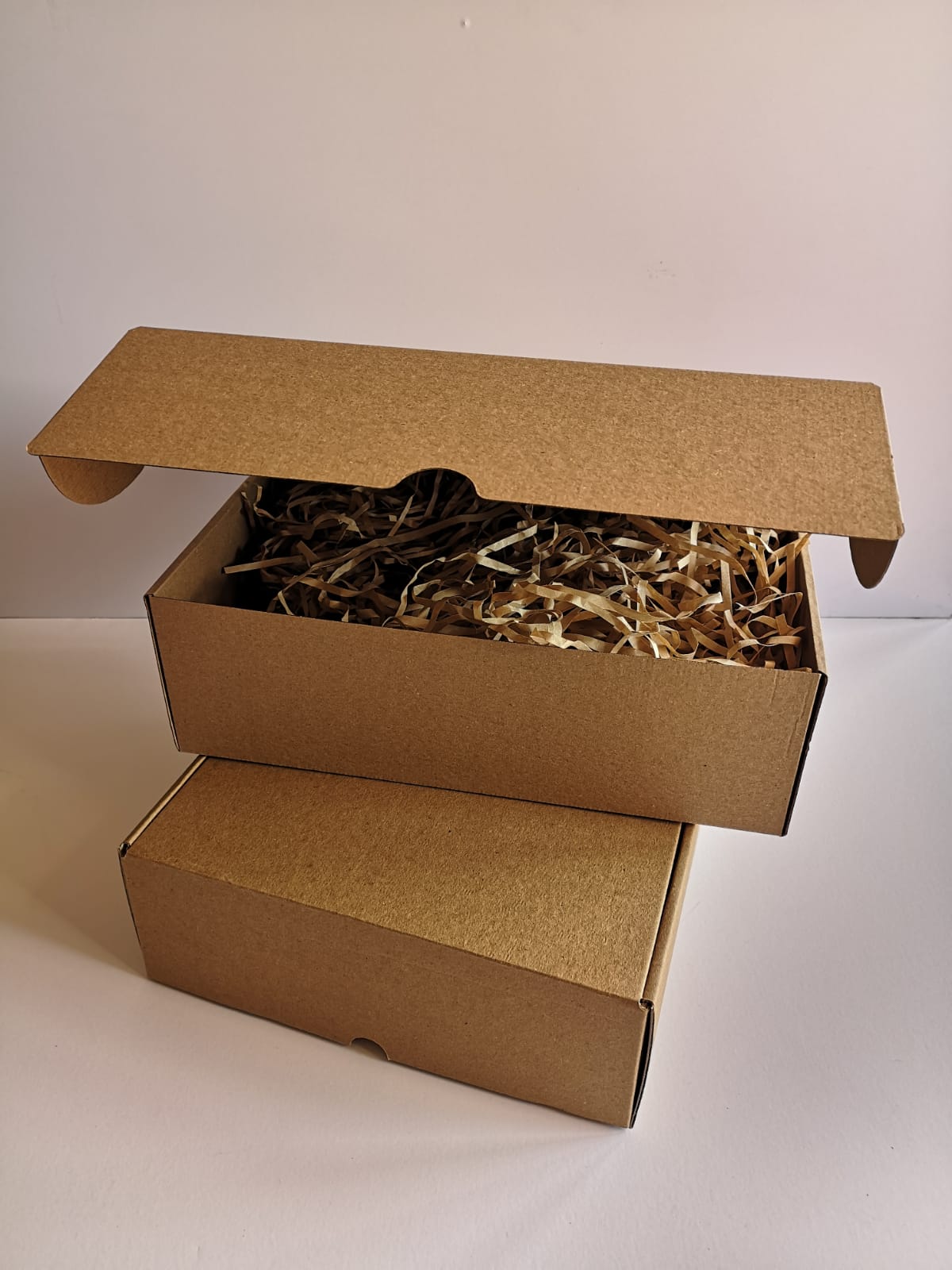 Caja Carton con relleno 30x25cms